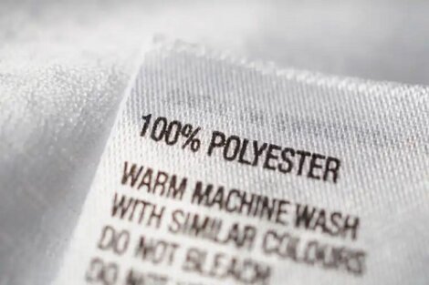 10 sfaturi pentru îngrijirea și spălarea hainelor din poliester