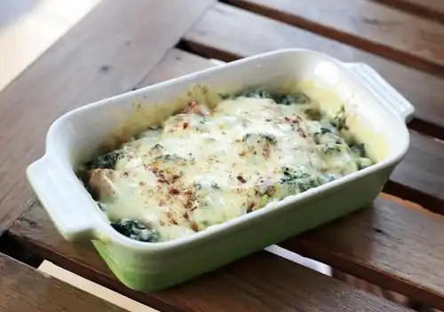 Rețetă de sparanghel și cartofi gratinați