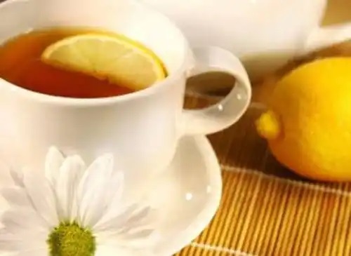 Beneficii ale lămâii adăugate în ceai