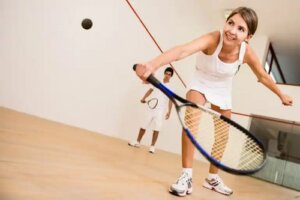 Cunoaște 7 beneficii ale squash-ului și începe să-l exersezi