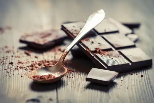 Ciocolată ruptă bucăți