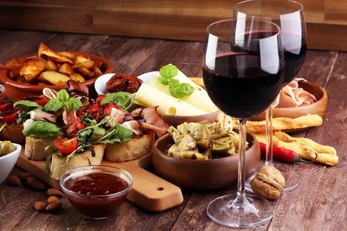 Mituri asociate cu consumul de vin roșu
