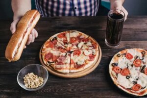 Ce să faci după ce ai mâncat în exces?