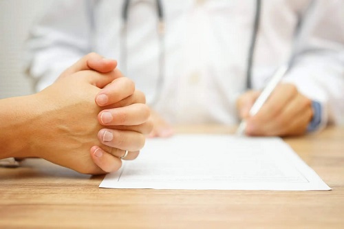 Medic ce explică simptomele sindromului ASIA