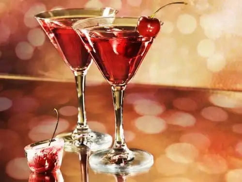 Pahare cu alcool