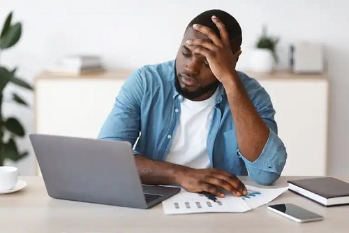 Cum sunt legate perfecționismul și depresia?