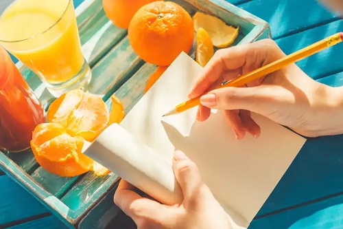 Persoană care scrie în jurnalul alimentar