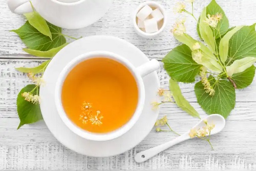 Utilizările, contraindicațiile și beneficiile ceaiului de tei