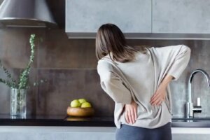 Dureri de spate și abdomen: care sunt cauzele lor?