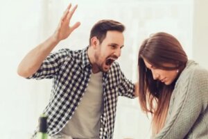 6 semne de lipsă de respect într-o relație și cum să le corectezi