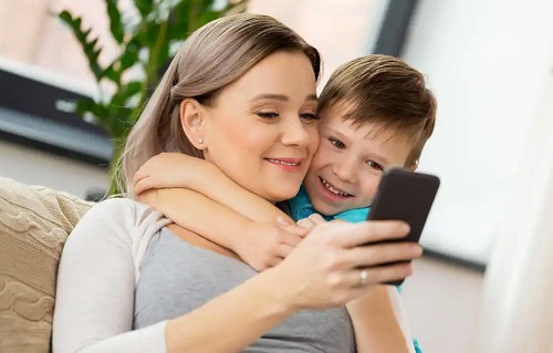 Smartphone-ul la copii