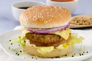 Rețetă delicioasă de burger de soia vegan