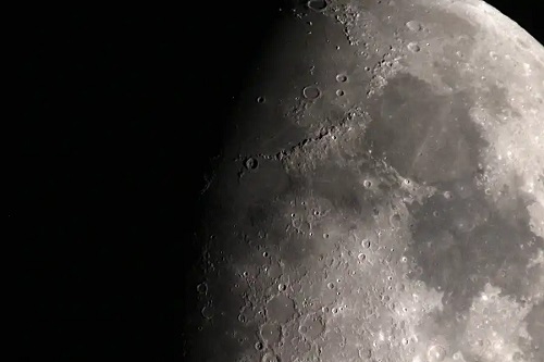Cratere pe Lună