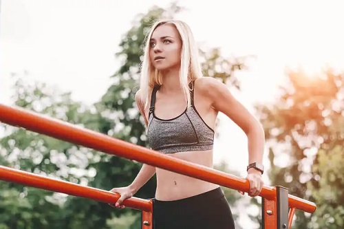Exerciții pentru masă musculară în brațe