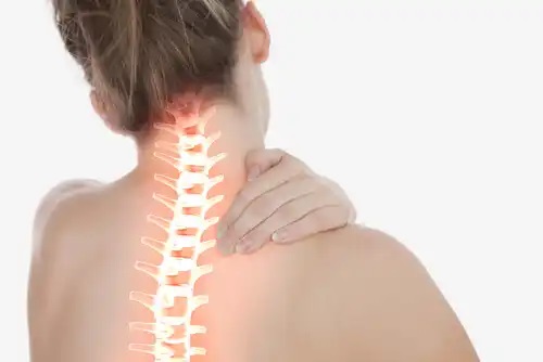 Persoană cu probleme cervicale