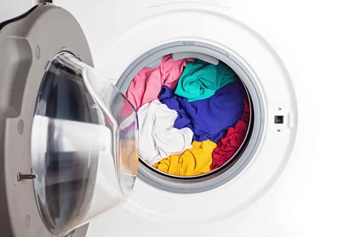 Scămoșarea hainelor în mașina de spălat