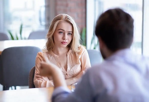 Specialist ce vorbește despre amnezia relațională