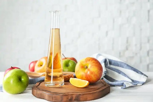 Sticlă cu oțet de mere