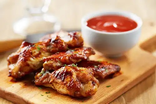 Cele mai bune aripioare în sos barbecue