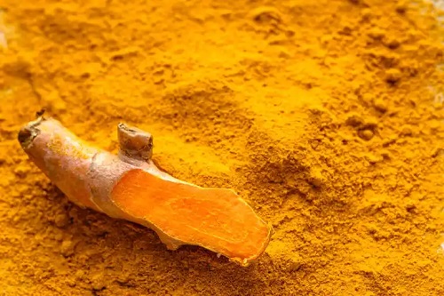 Curcuma pe lista de tratamente pentru petele hepatice