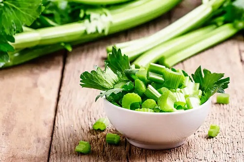 Alimente diuretice verzi