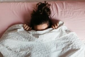 Gazele vaginale: de ce apar?
