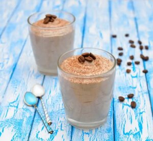 Rețetă de mousse de cafea și mascarpone: desert rapid și ușor