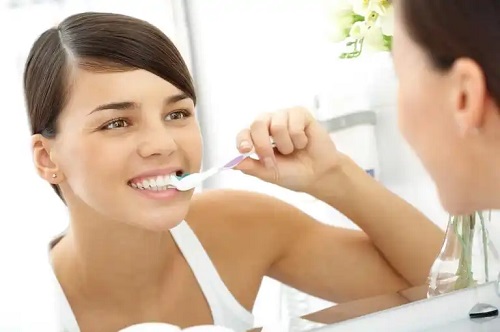 Periaj dentar când saliva este groasă