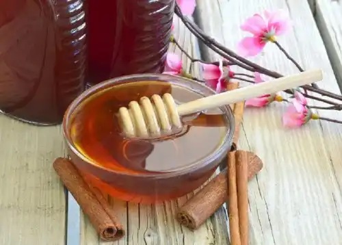 Tratamente naturiste pentru gastroenterită cu miere