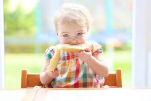 Grăsimile și untul în alimentația bebelușului: sunt benefice?