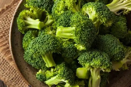 Broccoli pe lista de alimente verzi care vindecă boli