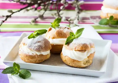 Rețetă de profiterol cu diverse arome