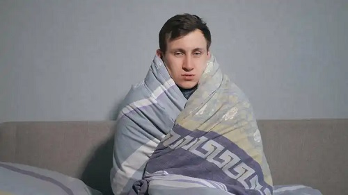 Simptomele febrei la adulți