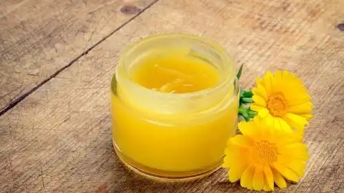 Tratamente de relaxare pentru torticolis cu arnică
