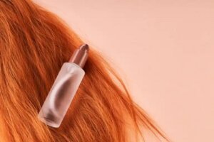 În ce constă tratamentul cu acid hialuronic pentru păr?