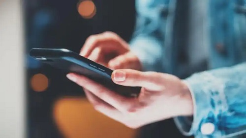Ce este breadcrumbing practicat pe telefon