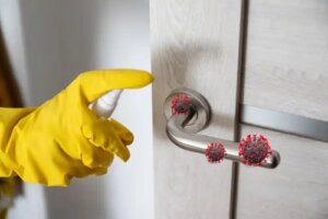 7 cele mai murdare locuri din casă și cum să le dezinfectezi