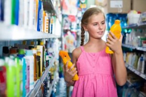 Cremele solare biodegradabile: ce sunt și de ce sunt recomandate?