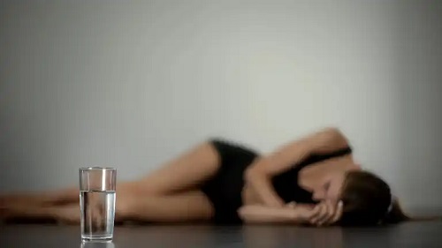 Femeie care suferă de bulimie