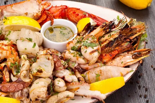 Platou cu fructe de mare