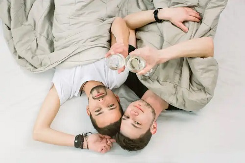 7 cele mai bune poziții sexuale pentru gay