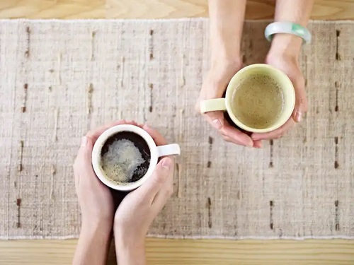 Ceai sau cafea după masă: cât de bun este fiecare?