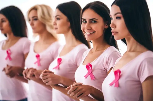 Femei care luptă contra cancerului de sân
