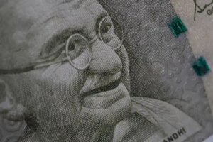 Mahatma Gandhi: povestea sa și lupta împotriva violenței