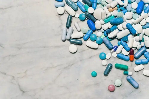 Medicamente colorate