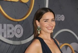 Ce este anevrismul cerebral? Boala Emiliei Clarke în timpul filmărilor GOT