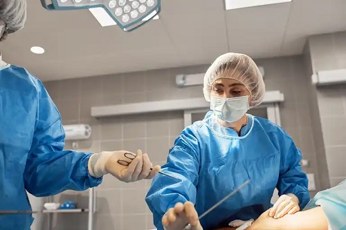 Medici care fac operația pentru creșterea înălțimii