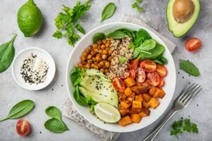 5 rețete delicioase pentru dieta vegană