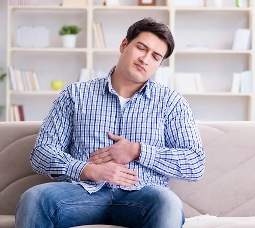 Bărbat care a folosit laxativele pentru pierderea în greutate