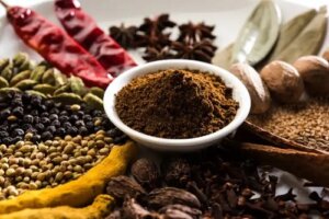Ce este, cum se prepară și cum se folosește garam masala în rețete